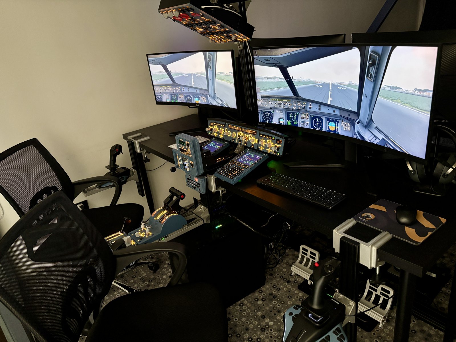 The station display stack showing primary flight and navigation instruments.